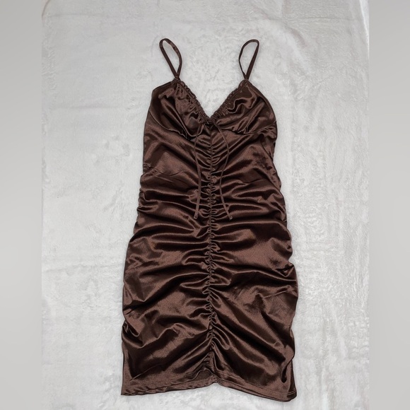 NWOT Deep Brown Ruched Mini Dress - Medium/Small Flattering Silky​ - Picture 3 of 6